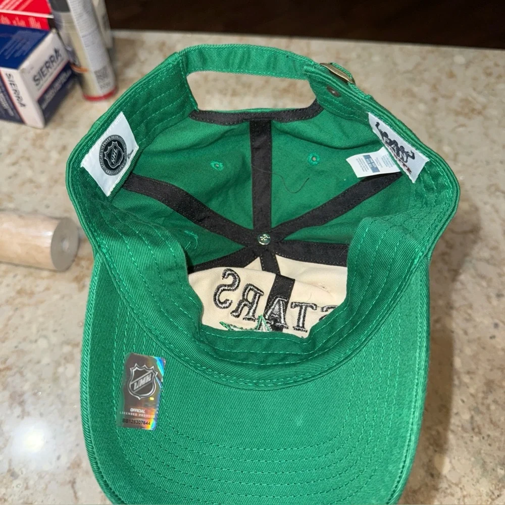 Green and‎ Cream Stars Baseball Cap